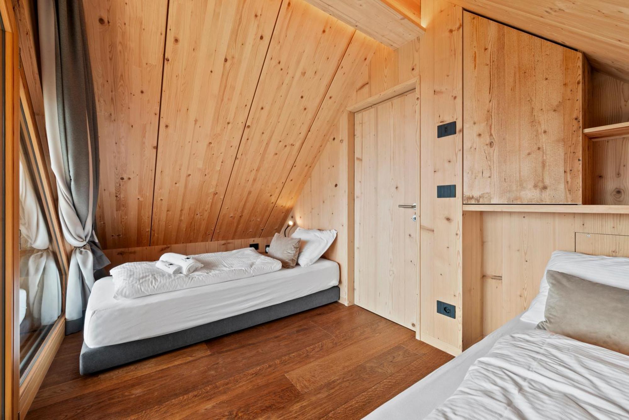 New Opening "Sissi Chalets" - Unique Luxury Hideaway With Mountain View & Sauna Mendola Dış mekan fotoğraf