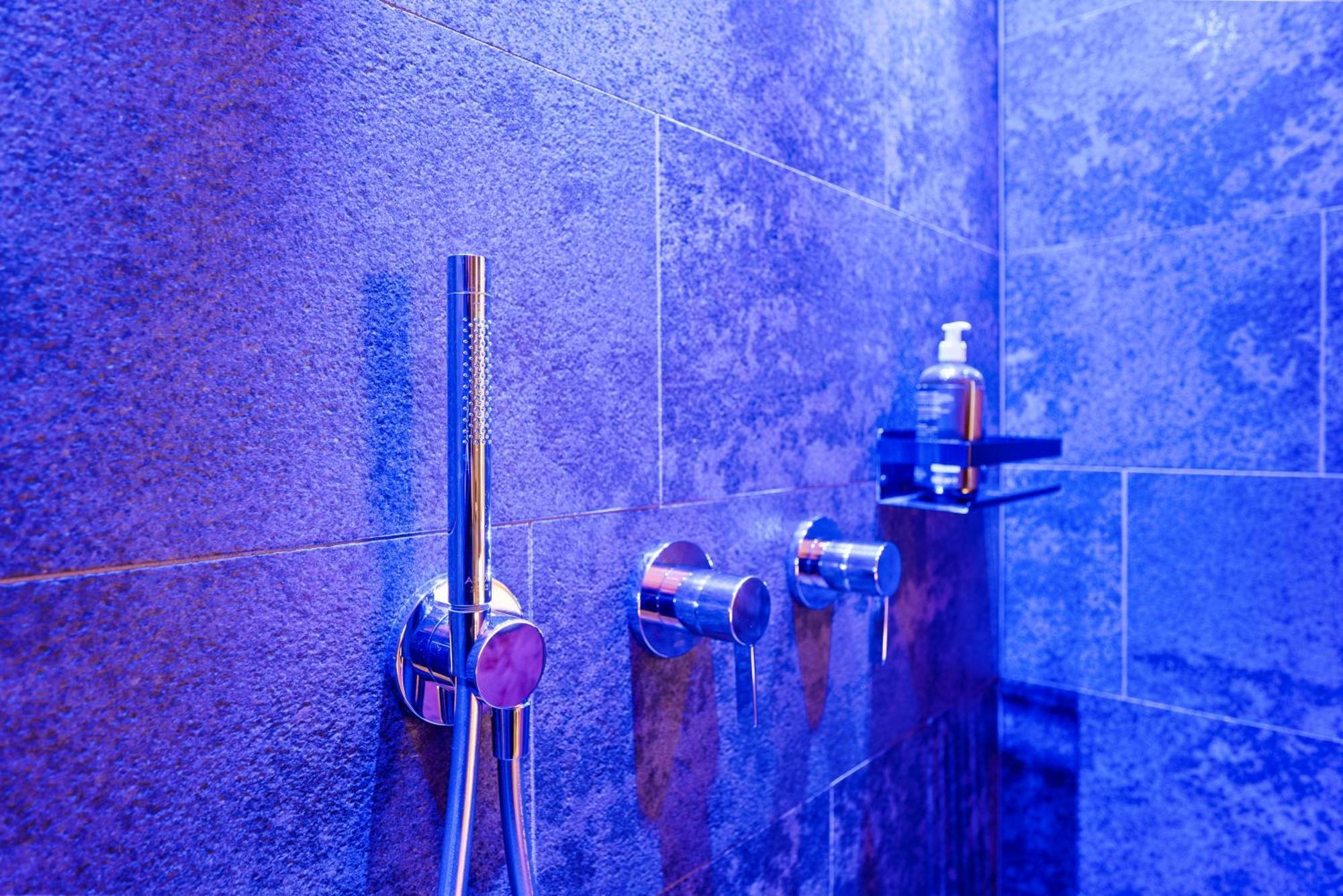 New Opening "Sissi Chalets" - Unique Luxury Hideaway With Mountain View & Sauna Mendola Dış mekan fotoğraf